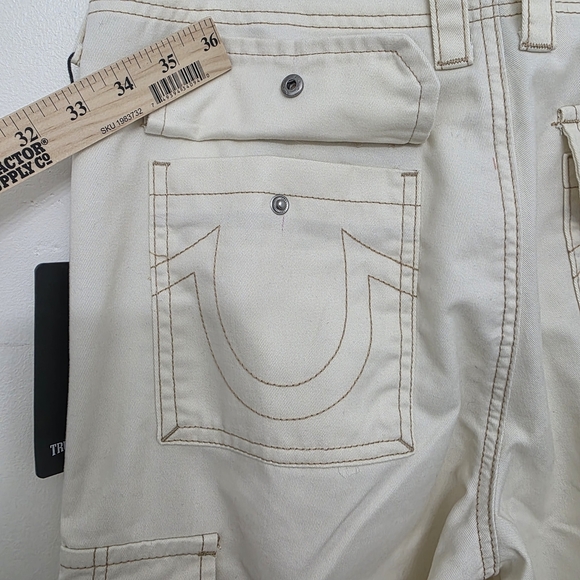 True Religion Cream Cargo Pants with Sturdy Cotton Blend - Picture 8 of 8